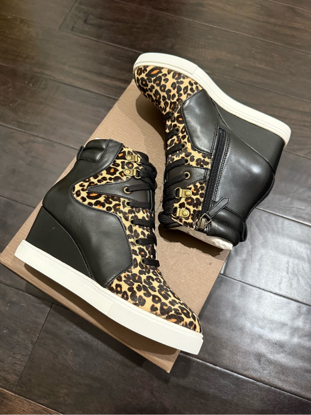 Línea Paolo Wedge High-Top Sneakers in Leopard and Black